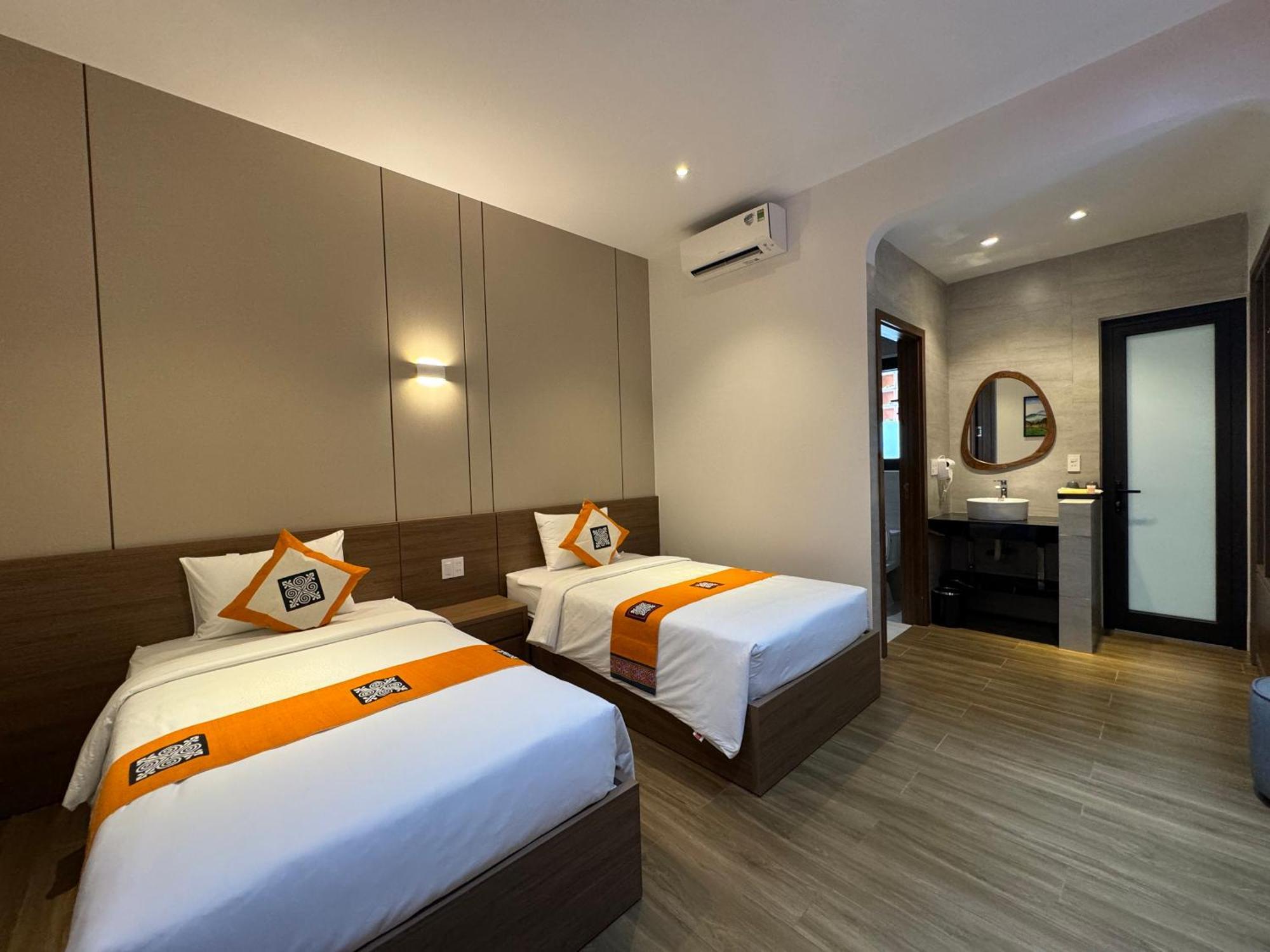 Ha Giang Hostel Bagian luar foto