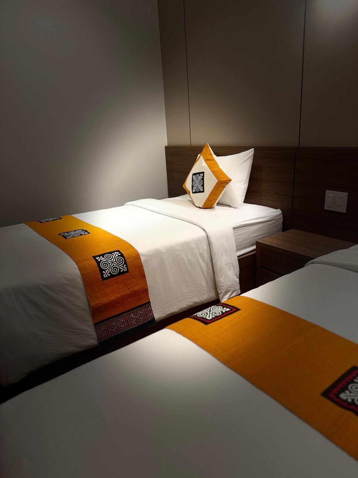 Ha Giang Hostel Bagian luar foto